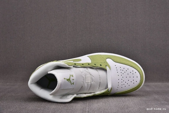 DV2959-113 Green DV2959-113 Python Jordan 1  Mid (W) 0305